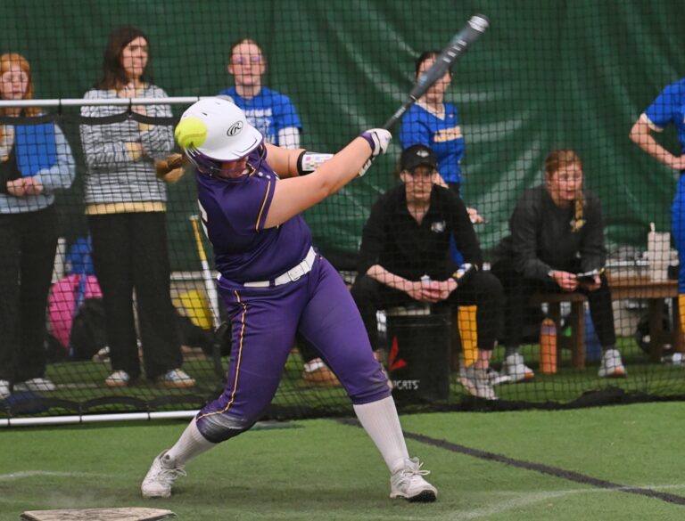 WAT ALEIA JOHNSTON SWING