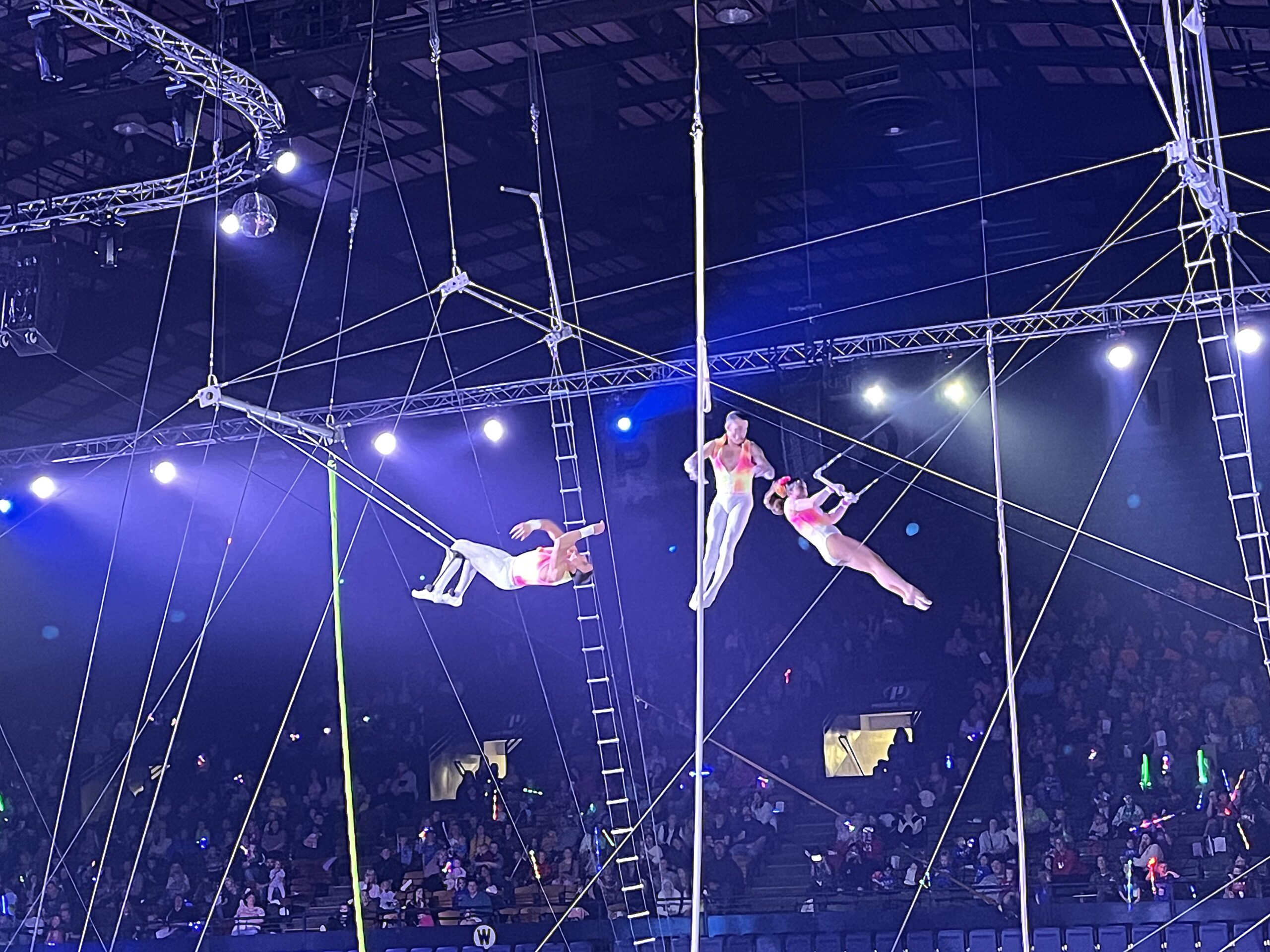 circus acrobats scaled