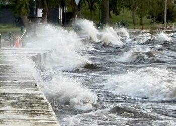 Waves at Lake Kampeska photo by J.T. Fey
