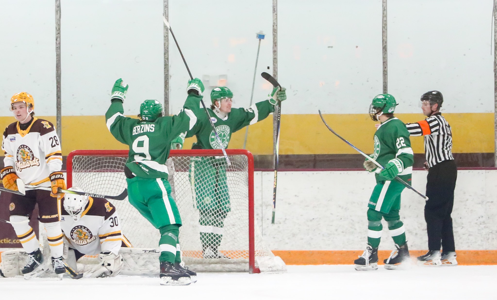 Shamrocks 5 Nov. 7
