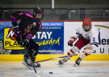 Kolten Sutten weaves around his opponent