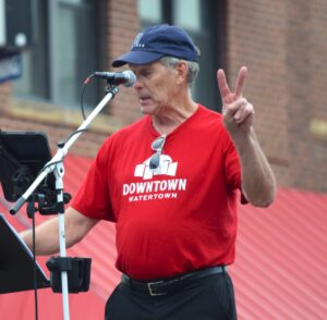 Weather cuts short Concerts on Kemp opener 3 Red3