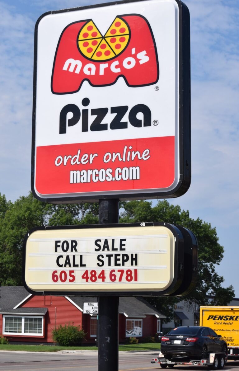 Marcos closed